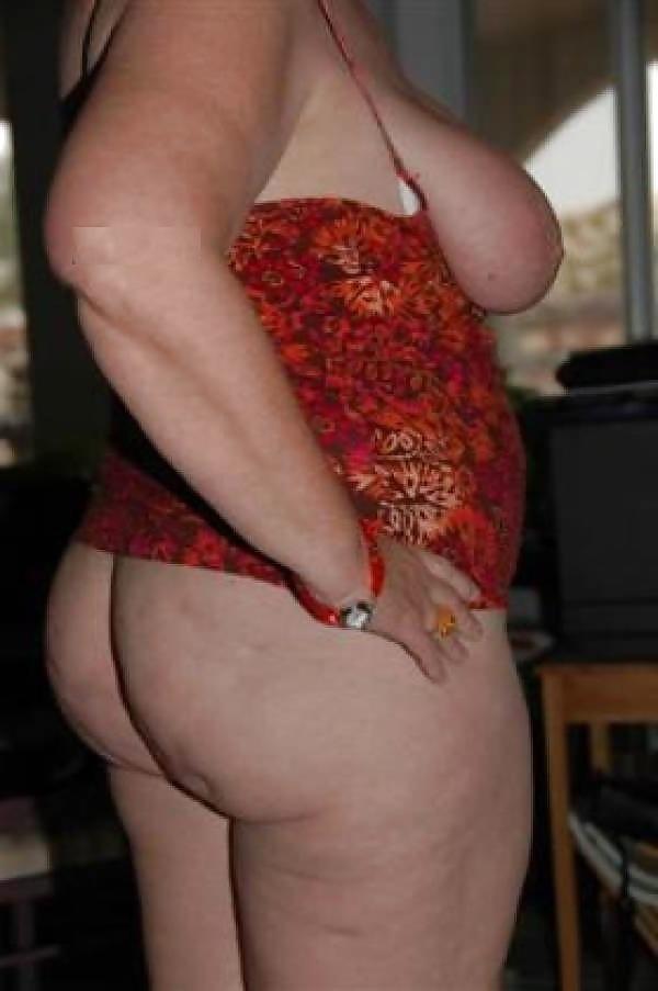 9P Pink Haired Mature Lady
