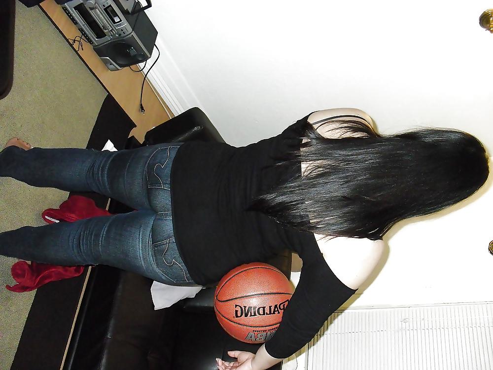 17P Big Asses in Tight Clothes Part 3