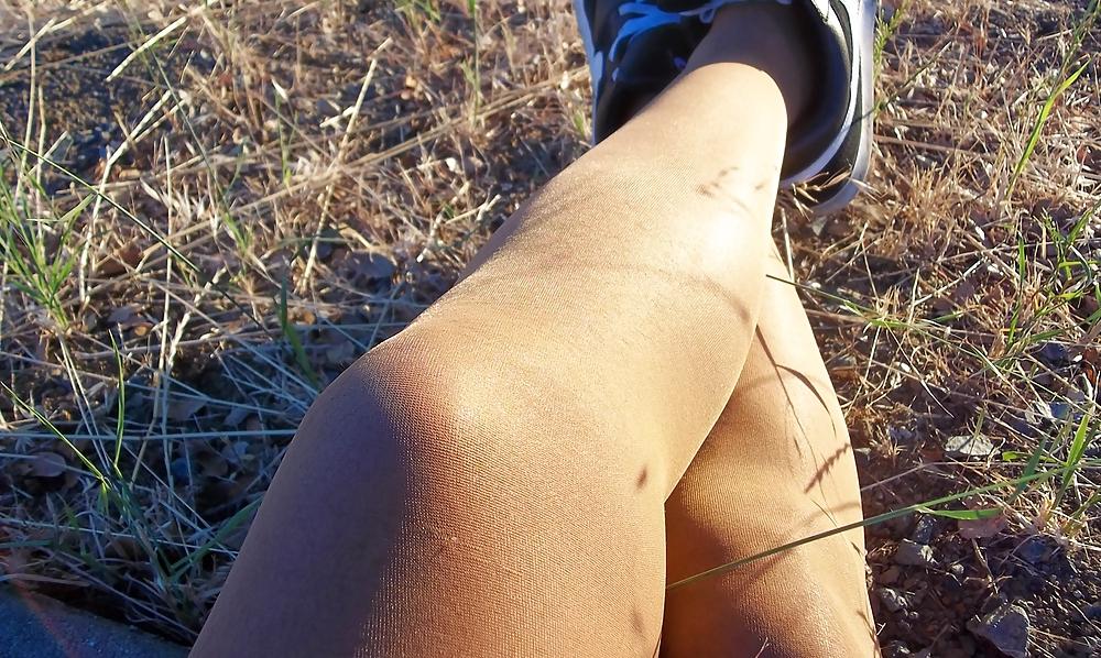 8P Pantyhose Outdoors
