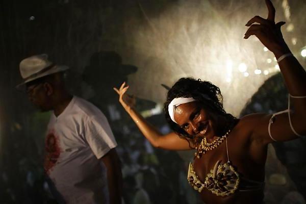 25P Brazilian carnival