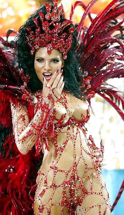 25P Brazilian carnival