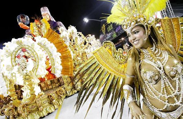 25P Brazilian carnival