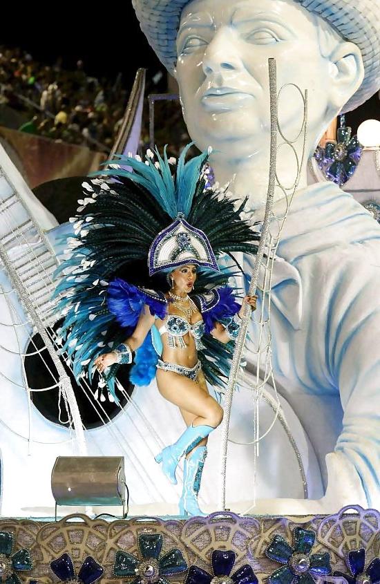 25P Brazilian carnival