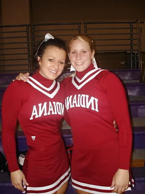 25P Indiana University Cheerleader nude 