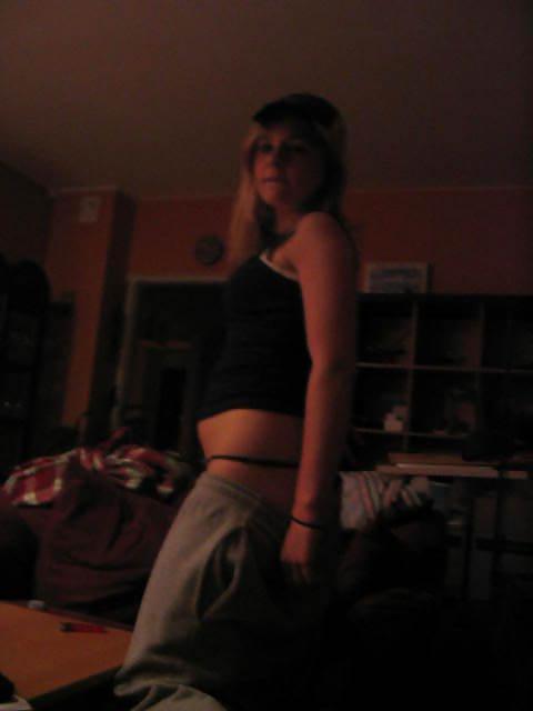 25P Hot Thong teen