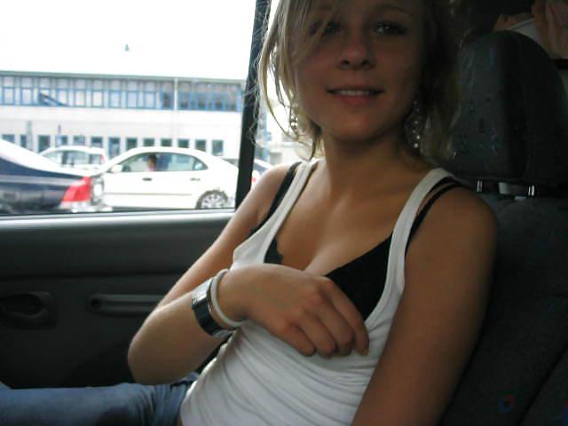 25P Hot Thong teen