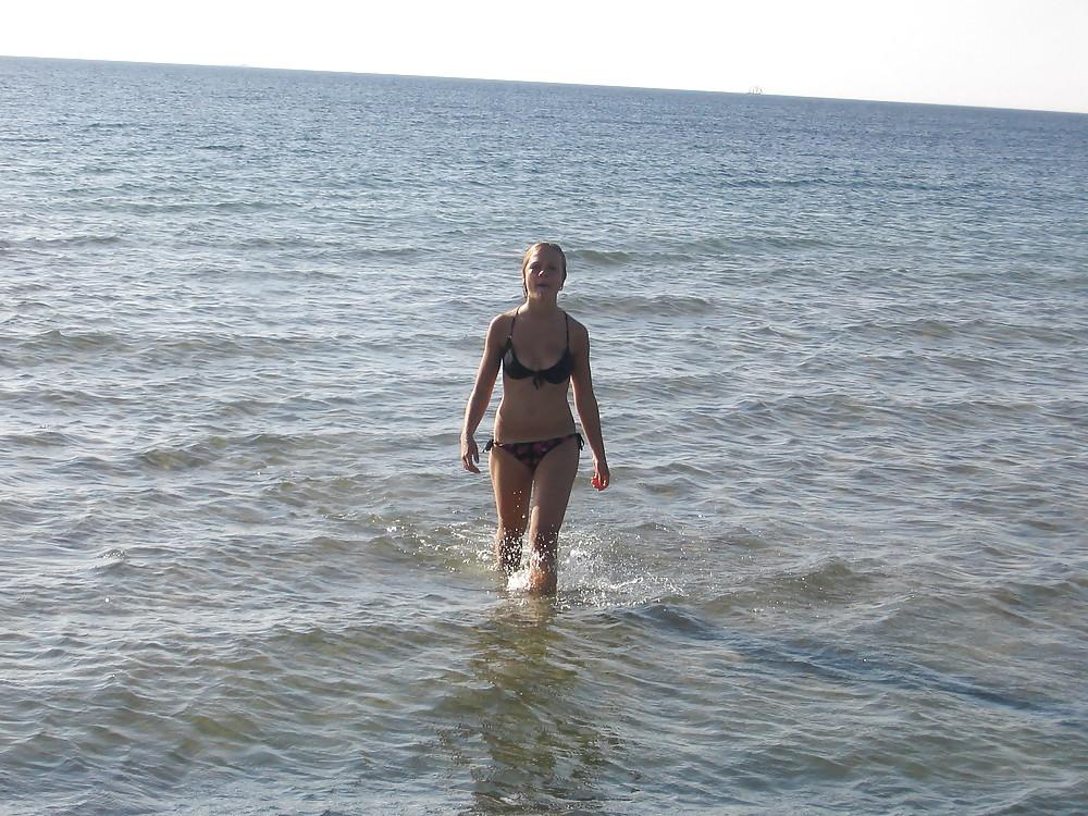 25P Hot Thong teen