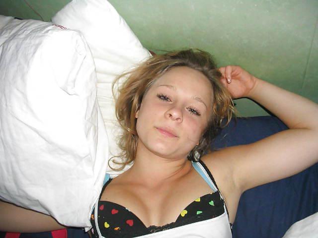 25P Hot Thong teen