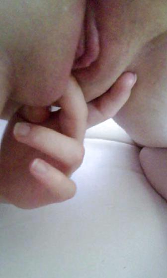 10P Kelly's tight pussy