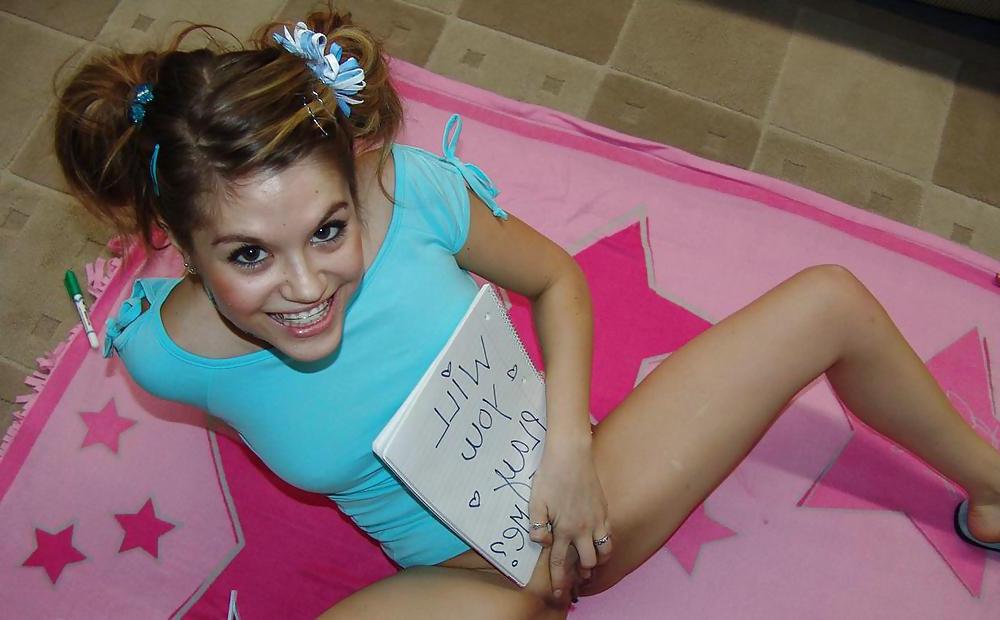 25P Horny Topanga - Wanna play with her?