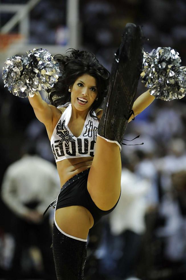 25P Real Cheerleaders