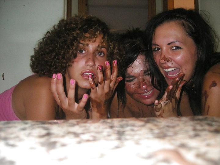 4P College Girls Playing with Chocolate (Private Shots)