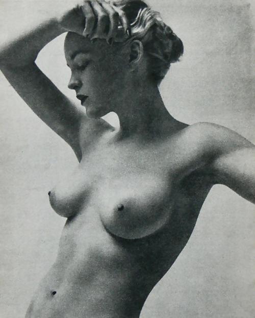25P Erotic art