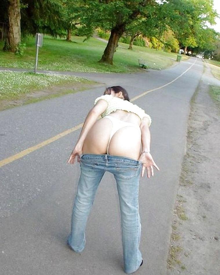 25P Beautys in sexy jeans