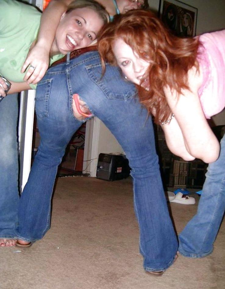 25P Beautys in sexy jeans