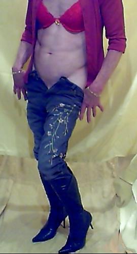 25P Beautys in sexy jeans