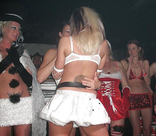 25P Bisexual Party Girls