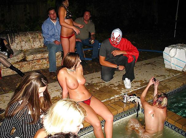 25P Bisexual Party Girls