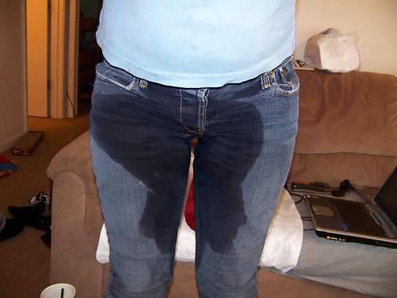 24P Girls in sexy jeans