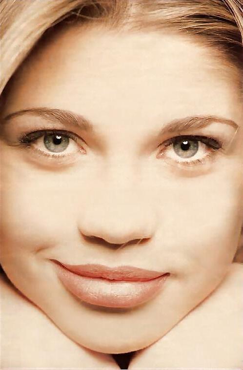 25P Danielle Topanga Fishel Glamour, Nudes, Caps
