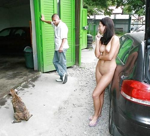 25P PUBLIC NUDITY: NAKED GIRLS