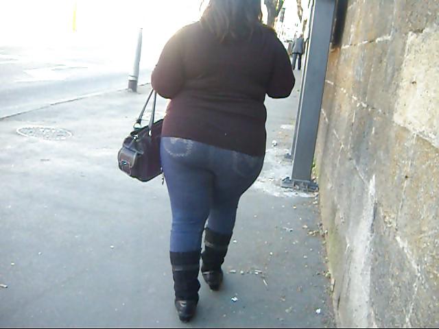6P Cicciona Culona in jeans