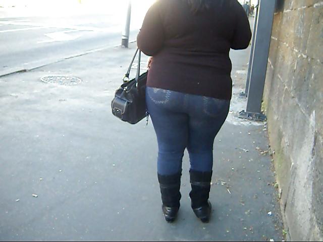 6P Cicciona Culona in jeans