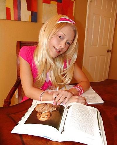 25P Sweet Kimmie - Fingering on antique table