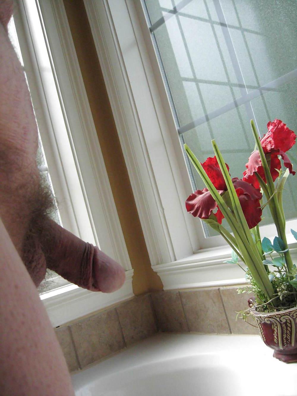 4P Me In the Bathroom