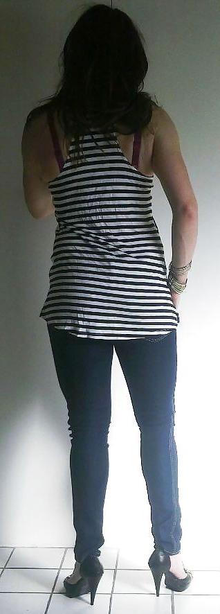 25P Casual in jeans cd tv