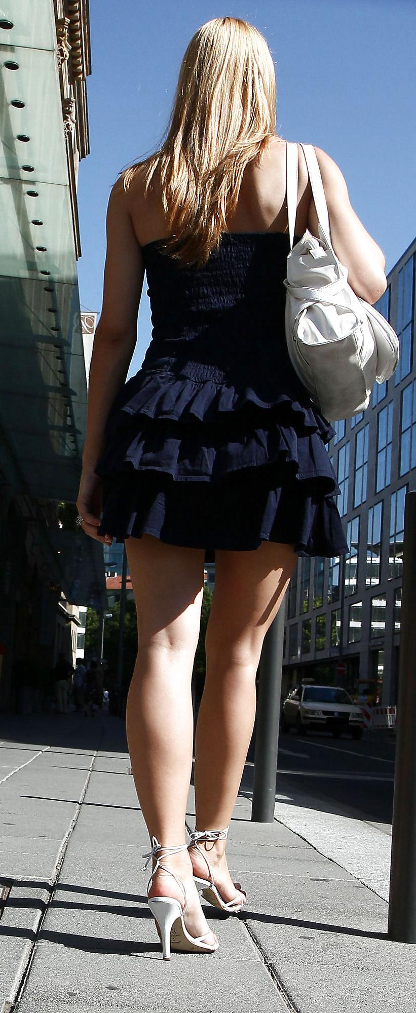 19P HH-Lovers High heel babes on the street! Any fantasy?
