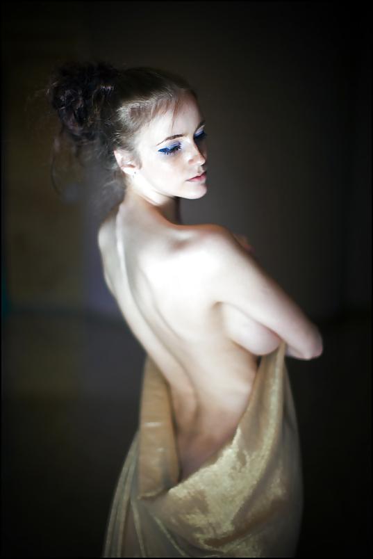 25P Russian Curvy