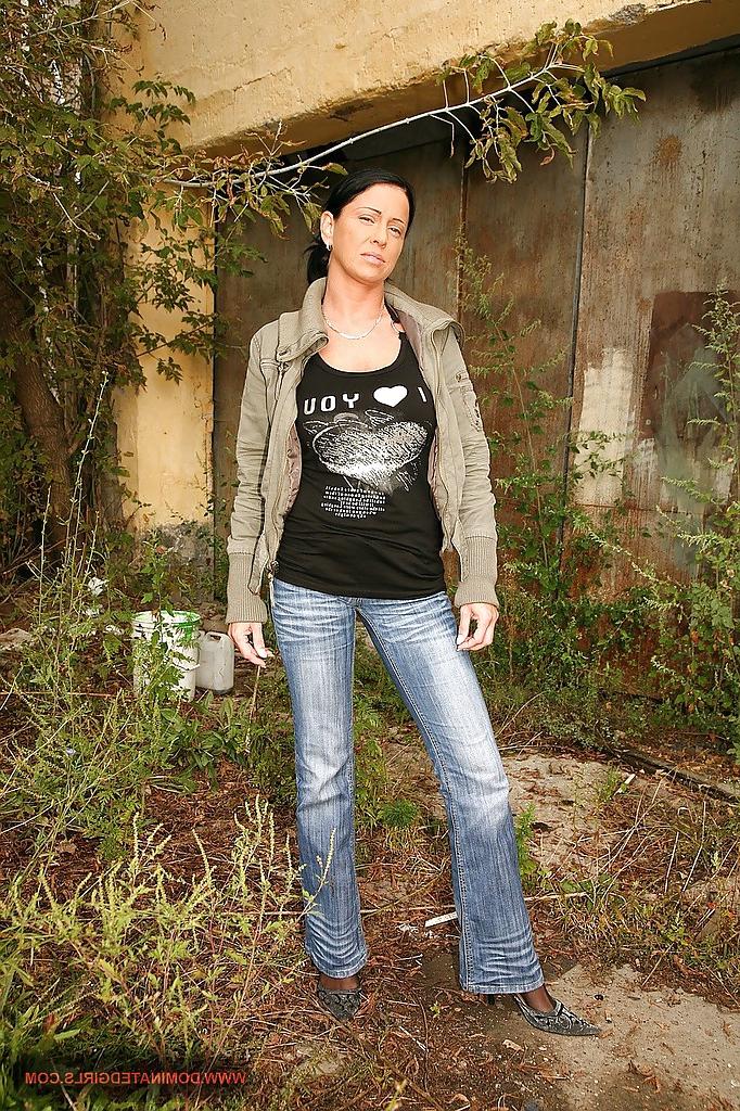 16P MILF babe Andrea Black poses in stockings tied with ropes for BDSM