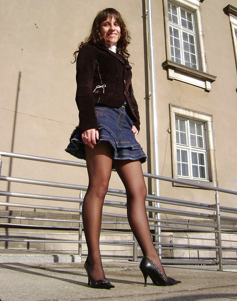 25P Hotlegs-miniskirt babe61