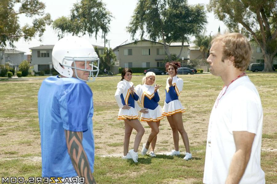 16P Busty cheerleader Crista Moore fucks till she screams from pleasure
