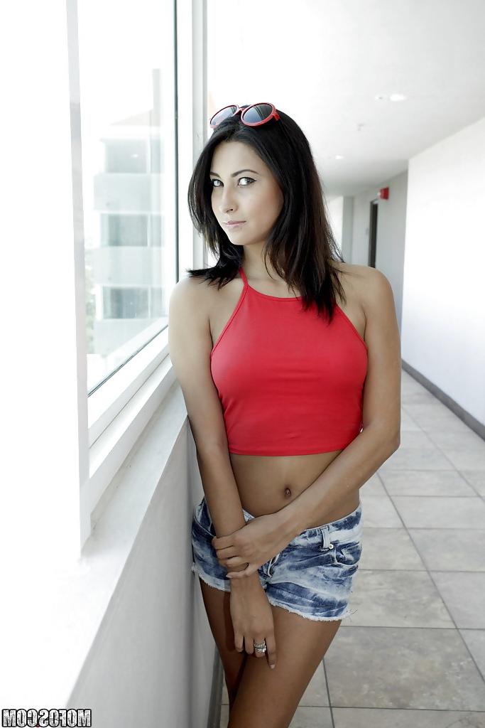 16P Slender Latina babe Jade Jantzen is undressing her tight jeans shorts