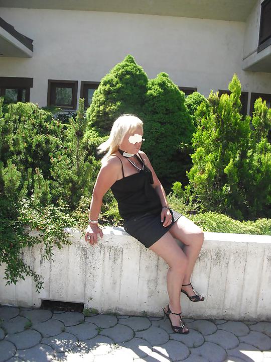 9P My Blonde Aunt in miniskirt