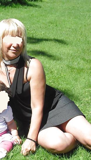 9P My Blonde Aunt in miniskirt