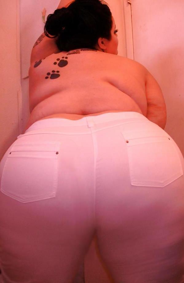 9P Big fat asses Uploaded by AndrewBBWLover