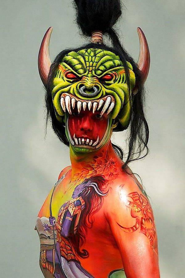 25P BODY PAINT ART