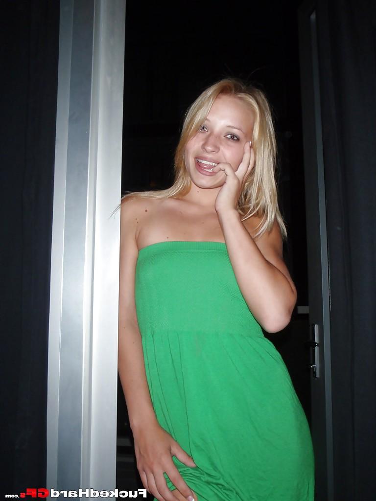 15P Candid homemade nudes of sweet blonde gf Alyssa baring tiny boobs