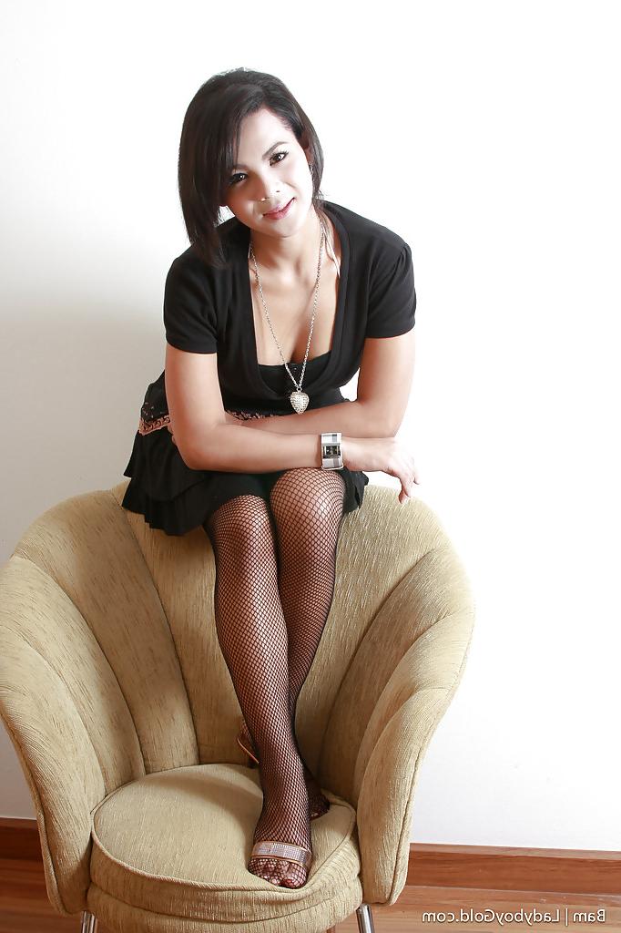 16P Innocent looking teen Ladyboy Bam 2 removes white panties to spread anus