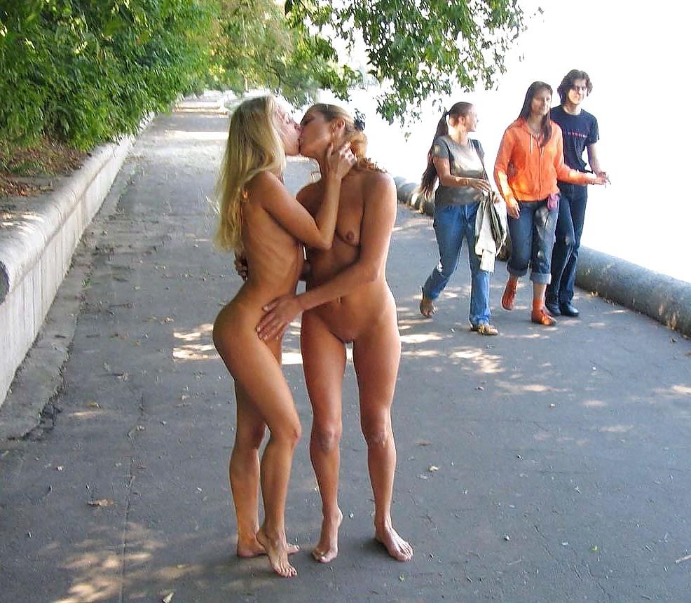 25P PUBLIC NUDITY 2