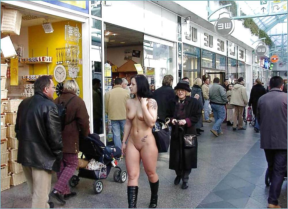 25P PUBLIC NUDITY 2