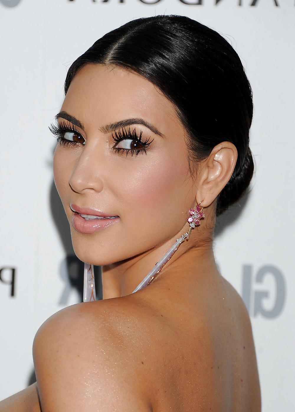 13P Kim Kardashian 2011 Glamour Women Of The Year Awards London