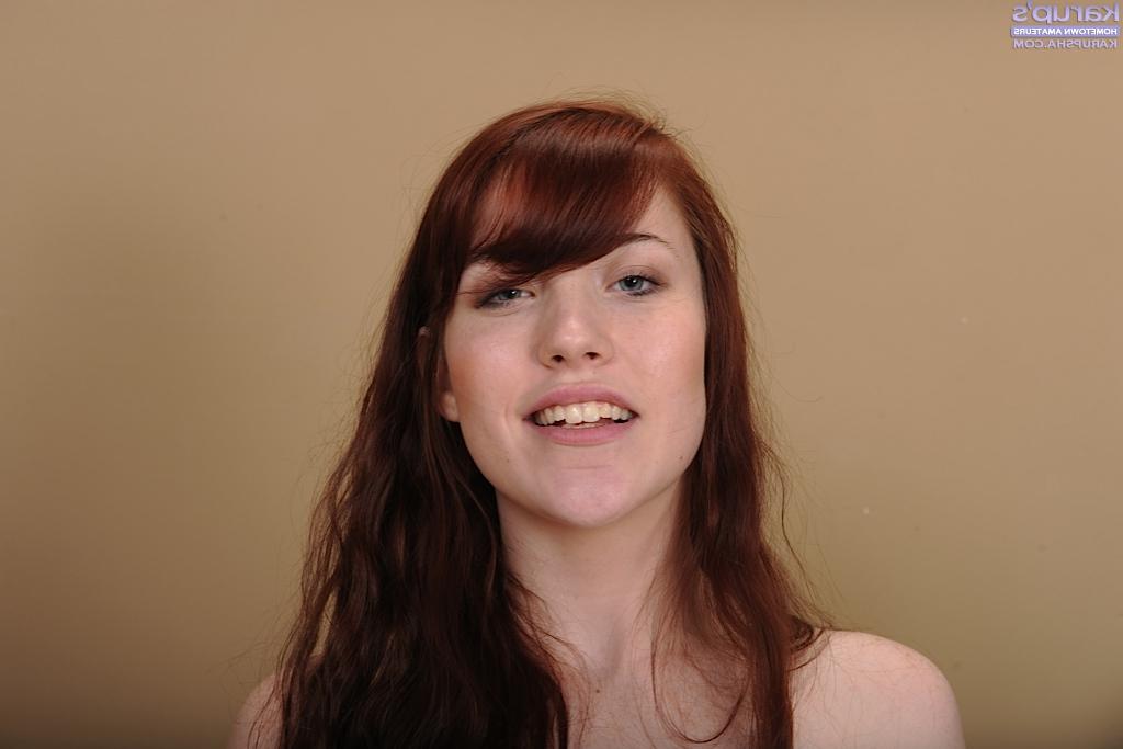 16P Barely legal chick Gwen Stark posing stark naked for 18th birthday