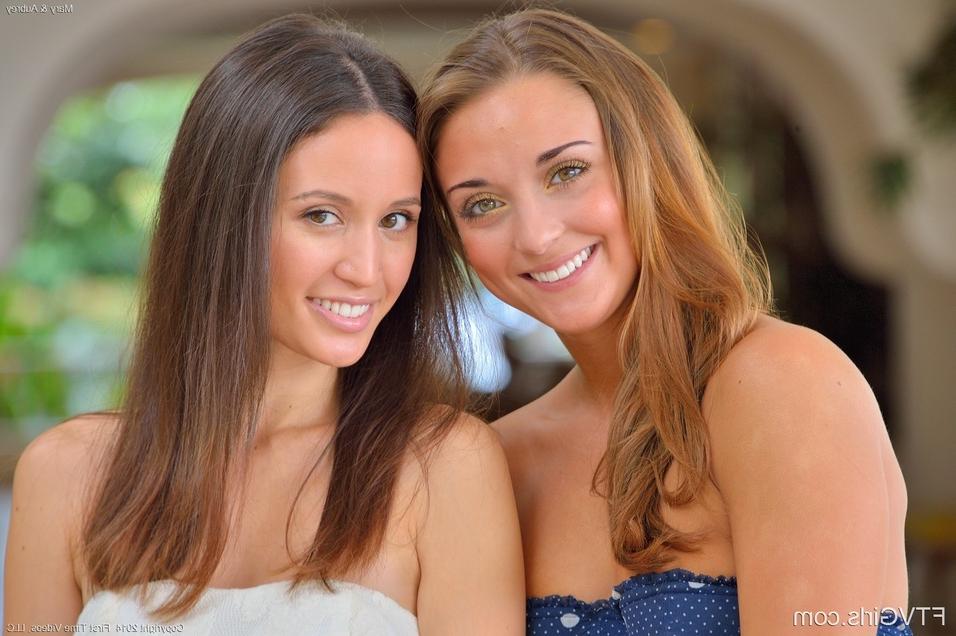 15P Two sexy lesbian teens enjoy showing off their orgasmic beavers