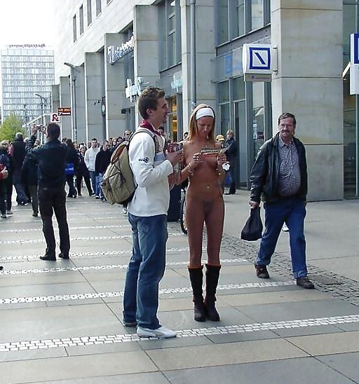25P REAL PUBLIC NUDITY