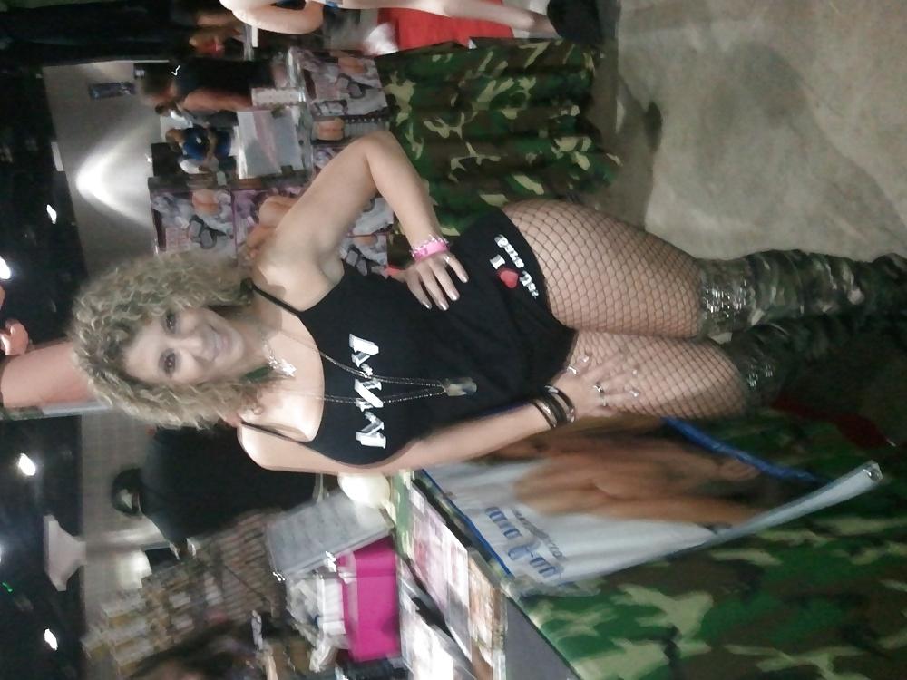 25P Adult Con 2011