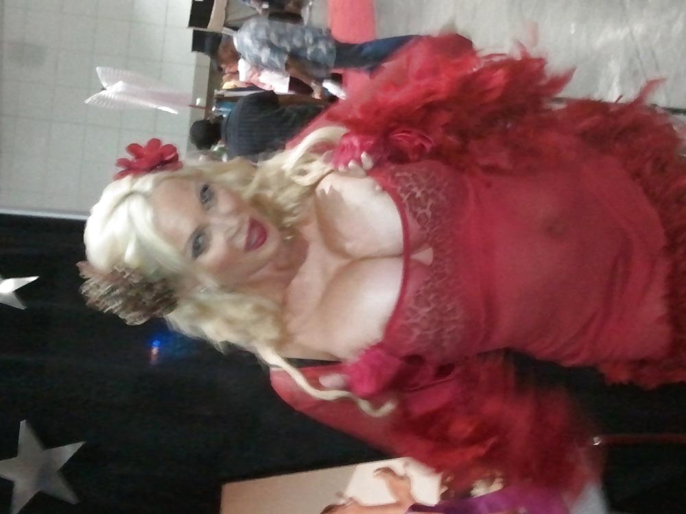 25P Adult Con 2011